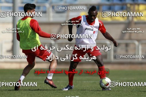 938409, Tehran, , Persepolis Football Team Training Session on 2017/11/16 at Shahid Kazemi Stadium