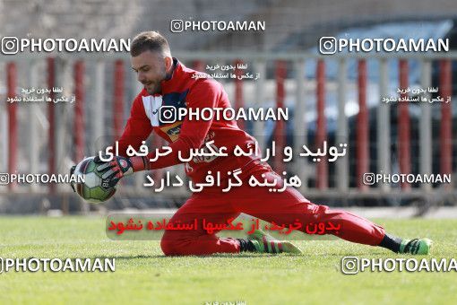 938144, Tehran, , Persepolis Football Team Training Session on 2017/11/16 at Shahid Kazemi Stadium