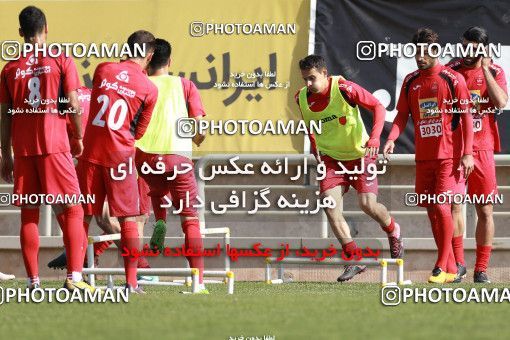 938093, Tehran, , Persepolis Football Team Training Session on 2017/11/16 at Shahid Kazemi Stadium