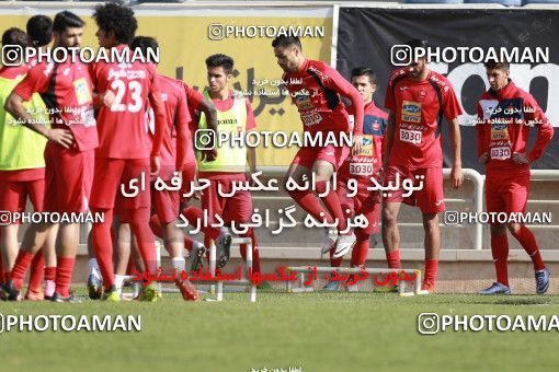 938557, Tehran, , Persepolis Football Team Training Session on 2017/11/16 at Shahid Kazemi Stadium