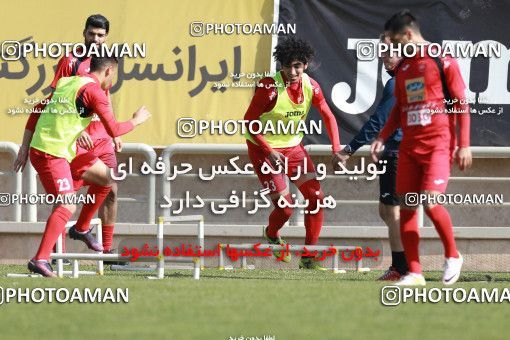 937818, Tehran, , Persepolis Football Team Training Session on 2017/11/16 at Shahid Kazemi Stadium