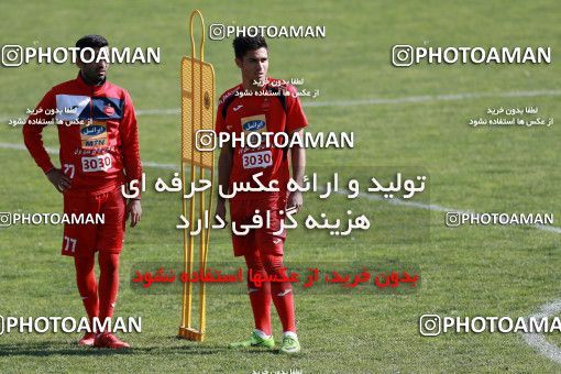 938069, Tehran, , Persepolis Football Team Training Session on 2017/11/16 at Shahid Kazemi Stadium
