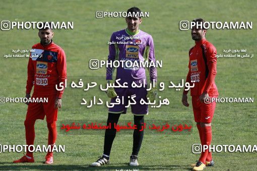 938261, Tehran, , Persepolis Football Team Training Session on 2017/11/16 at Shahid Kazemi Stadium