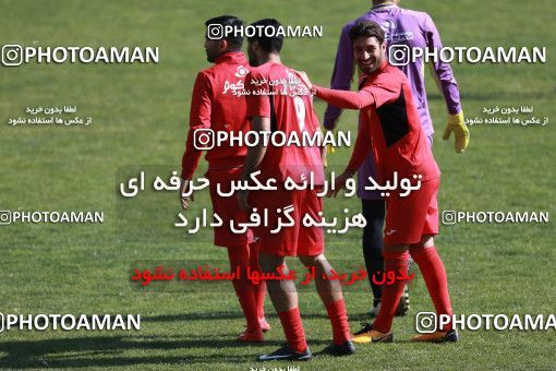 938214, Tehran, , Persepolis Football Team Training Session on 2017/11/16 at Shahid Kazemi Stadium
