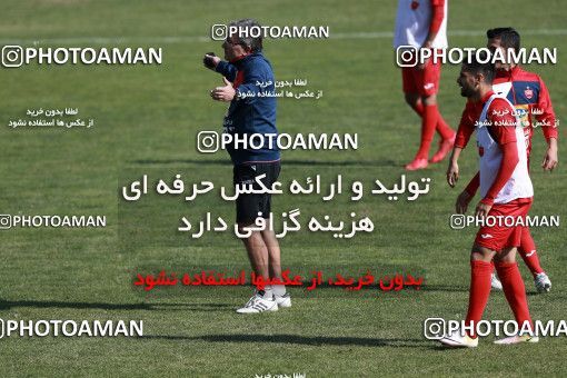 938332, Tehran, , Persepolis Football Team Training Session on 2017/11/16 at Shahid Kazemi Stadium
