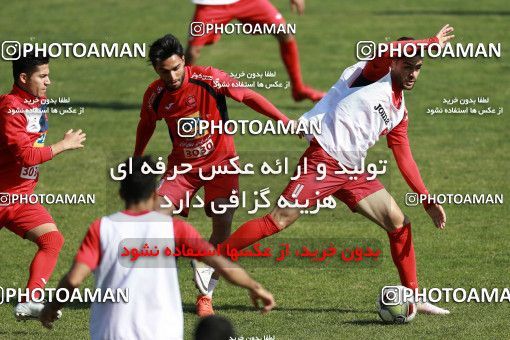 938386, Tehran, , Persepolis Football Team Training Session on 2017/11/16 at Shahid Kazemi Stadium