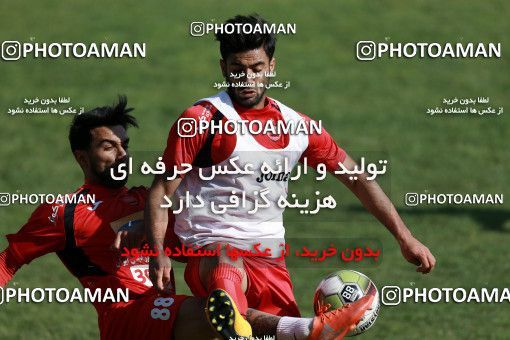 938190, Tehran, , Persepolis Football Team Training Session on 2017/11/16 at Shahid Kazemi Stadium