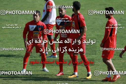 938485, Tehran, , Persepolis Football Team Training Session on 2017/11/16 at Shahid Kazemi Stadium