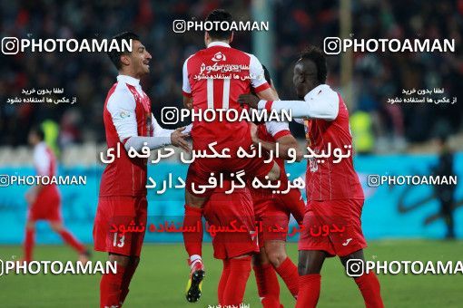 940595, Tehran, [*parameter:4*], لیگ برتر فوتبال ایران، Persian Gulf Cup، Week 8، First Leg، Persepolis 2 v 0 Sanat Naft Abadan on 2017/12/11 at Azadi Stadium