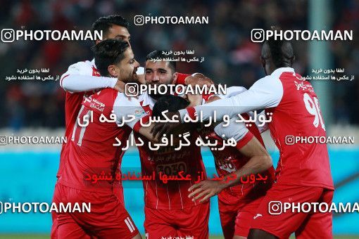 940575, Tehran, [*parameter:4*], لیگ برتر فوتبال ایران، Persian Gulf Cup، Week 8، First Leg، Persepolis 2 v 0 Sanat Naft Abadan on 2017/12/11 at Azadi Stadium