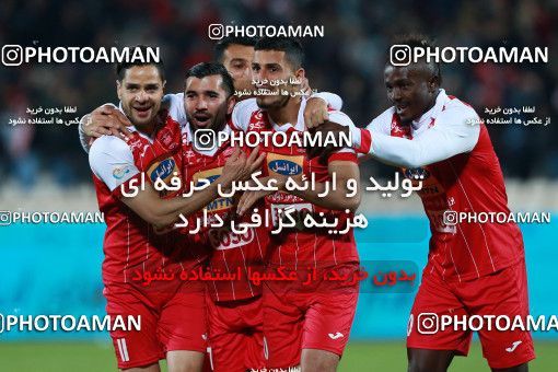 940530, Tehran, [*parameter:4*], لیگ برتر فوتبال ایران، Persian Gulf Cup، Week 8، First Leg، Persepolis 2 v 0 Sanat Naft Abadan on 2017/12/11 at Azadi Stadium