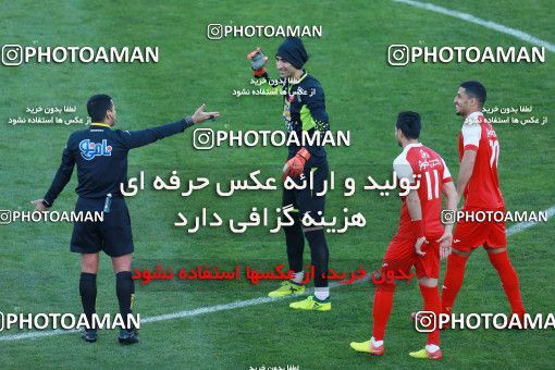 946284, Tehran, [*parameter:4*], لیگ برتر فوتبال ایران، Persian Gulf Cup، Week 8، First Leg، Persepolis 2 v 0 Sanat Naft Abadan on 2017/12/11 at Azadi Stadium