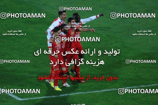 946080, Tehran, [*parameter:4*], لیگ برتر فوتبال ایران، Persian Gulf Cup، Week 8، First Leg، Persepolis 2 v 0 Sanat Naft Abadan on 2017/12/11 at Azadi Stadium