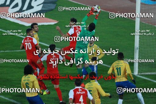 946063, Tehran, [*parameter:4*], لیگ برتر فوتبال ایران، Persian Gulf Cup، Week 8، First Leg، Persepolis 2 v 0 Sanat Naft Abadan on 2017/12/11 at Azadi Stadium