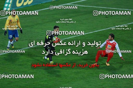 945897, Tehran, [*parameter:4*], لیگ برتر فوتبال ایران، Persian Gulf Cup، Week 8، First Leg، Persepolis 2 v 0 Sanat Naft Abadan on 2017/12/11 at Azadi Stadium