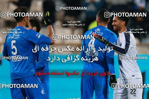 943149, Tehran, [*parameter:4*], لیگ برتر فوتبال ایران، Persian Gulf Cup، Week 15، First Leg، Esteghlal 3 v 0 Sepahan on 2017/12/06 at Azadi Stadium