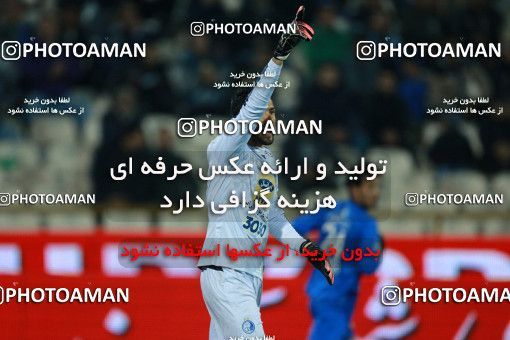 942683, Tehran, [*parameter:4*], لیگ برتر فوتبال ایران، Persian Gulf Cup، Week 15، First Leg، Esteghlal 3 v 0 Sepahan on 2017/12/06 at Azadi Stadium