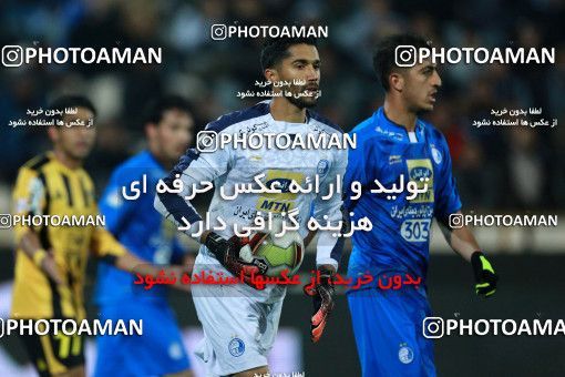 942878, Tehran, [*parameter:4*], لیگ برتر فوتبال ایران، Persian Gulf Cup، Week 15، First Leg، Esteghlal 3 v 0 Sepahan on 2017/12/06 at Azadi Stadium