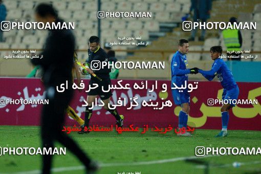 942696, Tehran, [*parameter:4*], لیگ برتر فوتبال ایران، Persian Gulf Cup، Week 15، First Leg، Esteghlal 3 v 0 Sepahan on 2017/12/06 at Azadi Stadium