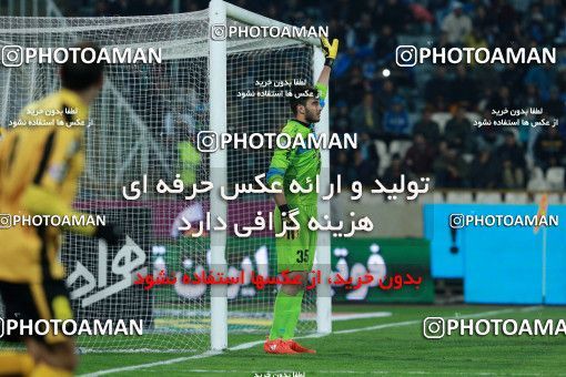 942725, Tehran, [*parameter:4*], لیگ برتر فوتبال ایران، Persian Gulf Cup، Week 15، First Leg، Esteghlal 3 v 0 Sepahan on 2017/12/06 at Azadi Stadium