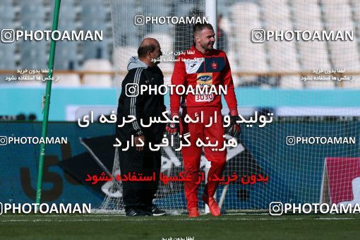 943742, Tehran, [*parameter:4*], لیگ برتر فوتبال ایران، Persian Gulf Cup، Week 14، First Leg، Persepolis 4 v 0 Zob Ahan Esfahan on 2017/12/01 at Azadi Stadium