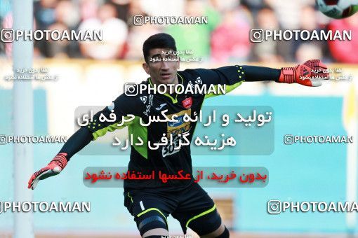 943902, Tehran, [*parameter:4*], لیگ برتر فوتبال ایران، Persian Gulf Cup، Week 14، First Leg، Persepolis 4 v 0 Zob Ahan Esfahan on 2017/12/01 at Azadi Stadium
