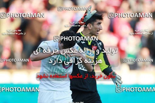 943692, Tehran, [*parameter:4*], لیگ برتر فوتبال ایران، Persian Gulf Cup، Week 14، First Leg، Persepolis 4 v 0 Zob Ahan Esfahan on 2017/12/01 at Azadi Stadium