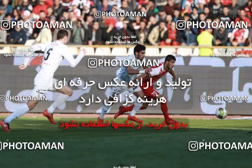 944316, Tehran, [*parameter:4*], لیگ برتر فوتبال ایران، Persian Gulf Cup، Week 14، First Leg، Persepolis 4 v 0 Zob Ahan Esfahan on 2017/12/01 at Azadi Stadium