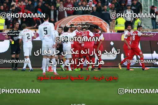 943981, Tehran, [*parameter:4*], لیگ برتر فوتبال ایران، Persian Gulf Cup، Week 14، First Leg، Persepolis 4 v 0 Zob Ahan Esfahan on 2017/12/01 at Azadi Stadium