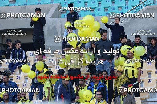 944612, لیگ برتر فوتبال ایران، Persian Gulf Cup، Week 14، First Leg، 2017/12/01، Tehran، Takhti Stadium، Naft Tehran 0 - 0 Pars Jonoubi Jam