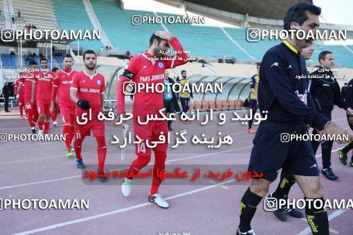 944601, Tehran, [*parameter:4*], لیگ برتر فوتبال ایران، Persian Gulf Cup، Week 14، First Leg، Naft Tehran 0 v 0 Pars Jonoubi Jam on 2017/12/01 at Takhti Stadium
