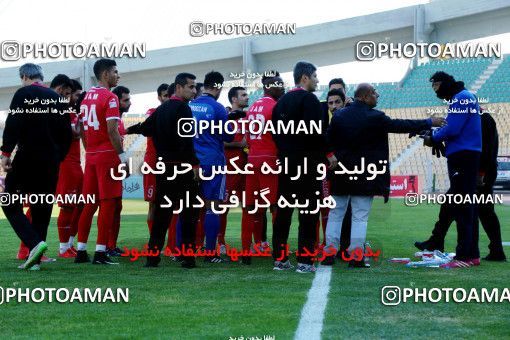 944939, Tehran, [*parameter:4*], لیگ برتر فوتبال ایران، Persian Gulf Cup، Week 14، First Leg، Naft Tehran 0 v 0 Pars Jonoubi Jam on 2017/12/01 at Takhti Stadium