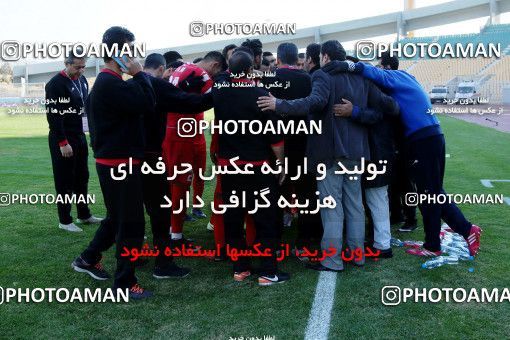945263, Tehran, [*parameter:4*], لیگ برتر فوتبال ایران، Persian Gulf Cup، Week 14، First Leg، Naft Tehran 0 v 0 Pars Jonoubi Jam on 2017/12/01 at Takhti Stadium