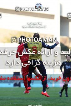 944739, Tehran, [*parameter:4*], لیگ برتر فوتبال ایران، Persian Gulf Cup، Week 14، First Leg، Naft Tehran 0 v 0 Pars Jonoubi Jam on 2017/12/01 at Takhti Stadium