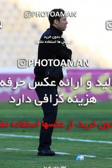 945282, Tehran, [*parameter:4*], لیگ برتر فوتبال ایران، Persian Gulf Cup، Week 14، First Leg، Naft Tehran 0 v 0 Pars Jonoubi Jam on 2017/12/01 at Takhti Stadium