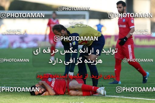 944651, Tehran, [*parameter:4*], لیگ برتر فوتبال ایران، Persian Gulf Cup، Week 14، First Leg، Naft Tehran 0 v 0 Pars Jonoubi Jam on 2017/12/01 at Takhti Stadium