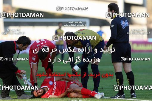 945187, Tehran, [*parameter:4*], لیگ برتر فوتبال ایران، Persian Gulf Cup، Week 14، First Leg، Naft Tehran 0 v 0 Pars Jonoubi Jam on 2017/12/01 at Takhti Stadium