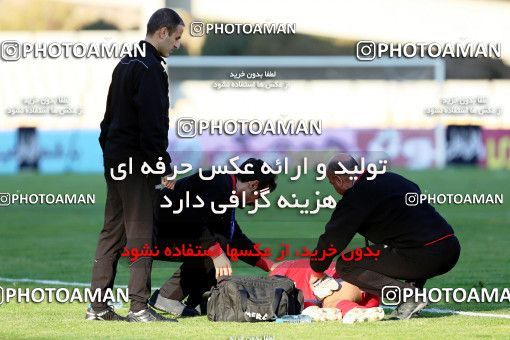 944728, Tehran, [*parameter:4*], لیگ برتر فوتبال ایران، Persian Gulf Cup، Week 14، First Leg، Naft Tehran 0 v 0 Pars Jonoubi Jam on 2017/12/01 at Takhti Stadium