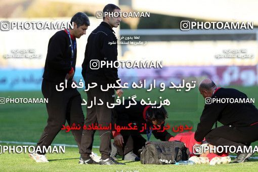 945381, Tehran, [*parameter:4*], لیگ برتر فوتبال ایران، Persian Gulf Cup، Week 14، First Leg، Naft Tehran 0 v 0 Pars Jonoubi Jam on 2017/12/01 at Takhti Stadium