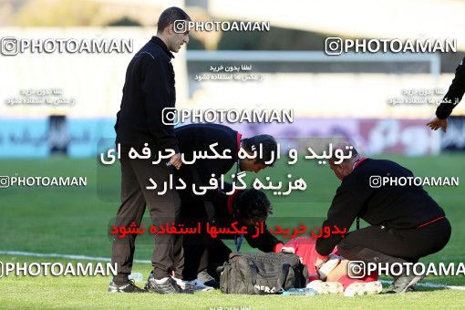 944853, Tehran, [*parameter:4*], لیگ برتر فوتبال ایران، Persian Gulf Cup، Week 14، First Leg، Naft Tehran 0 v 0 Pars Jonoubi Jam on 2017/12/01 at Takhti Stadium