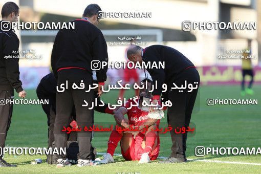 944875, Tehran, [*parameter:4*], لیگ برتر فوتبال ایران، Persian Gulf Cup، Week 14، First Leg، Naft Tehran 0 v 0 Pars Jonoubi Jam on 2017/12/01 at Takhti Stadium