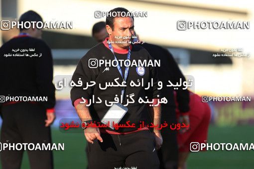 944610, Tehran, [*parameter:4*], لیگ برتر فوتبال ایران، Persian Gulf Cup، Week 14، First Leg، Naft Tehran 0 v 0 Pars Jonoubi Jam on 2017/12/01 at Takhti Stadium