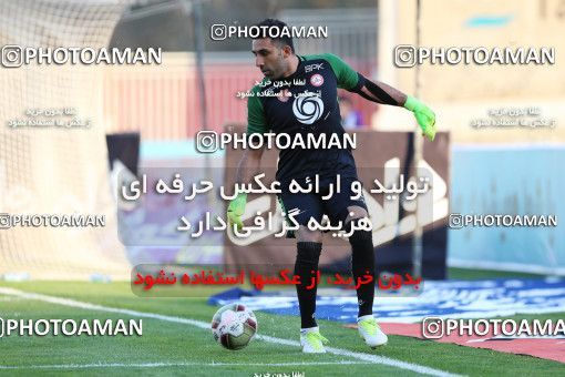 944568, Tehran, [*parameter:4*], لیگ برتر فوتبال ایران، Persian Gulf Cup، Week 14، First Leg، Naft Tehran 0 v 0 Pars Jonoubi Jam on 2017/12/01 at Takhti Stadium