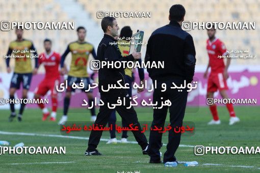 944723, Tehran, [*parameter:4*], لیگ برتر فوتبال ایران، Persian Gulf Cup، Week 14، First Leg، Naft Tehran 0 v 0 Pars Jonoubi Jam on 2017/12/01 at Takhti Stadium