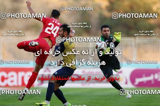 944926, Tehran, [*parameter:4*], لیگ برتر فوتبال ایران، Persian Gulf Cup، Week 14، First Leg، Naft Tehran 0 v 0 Pars Jonoubi Jam on 2017/12/01 at Takhti Stadium
