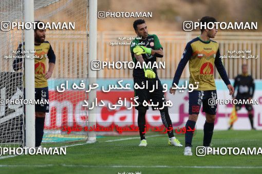 944809, Tehran, [*parameter:4*], لیگ برتر فوتبال ایران، Persian Gulf Cup، Week 14، First Leg، Naft Tehran 0 v 0 Pars Jonoubi Jam on 2017/12/01 at Takhti Stadium