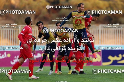 945213, Tehran, [*parameter:4*], لیگ برتر فوتبال ایران، Persian Gulf Cup، Week 14، First Leg، Naft Tehran 0 v 0 Pars Jonoubi Jam on 2017/12/01 at Takhti Stadium