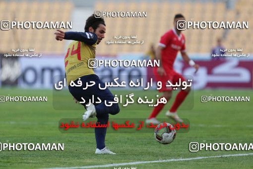 945367, Tehran, [*parameter:4*], لیگ برتر فوتبال ایران، Persian Gulf Cup، Week 14، First Leg، Naft Tehran 0 v 0 Pars Jonoubi Jam on 2017/12/01 at Takhti Stadium