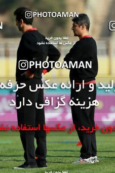 958748, Tehran, [*parameter:4*], لیگ برتر فوتبال ایران، Persian Gulf Cup، Week 14، First Leg، Naft Tehran 0 v 0 Pars Jonoubi Jam on 2017/12/01 at Takhti Stadium