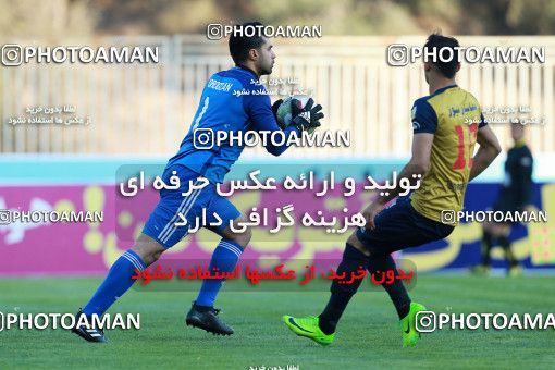 959210, Tehran, [*parameter:4*], لیگ برتر فوتبال ایران، Persian Gulf Cup، Week 14، First Leg، Naft Tehran 0 v 0 Pars Jonoubi Jam on 2017/12/01 at Takhti Stadium